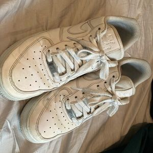 COPY - Nike Air Force 1’s reflective white